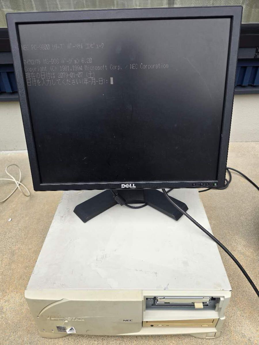 モニターの画像起動確認 NEC PC-9821V166 HDDあり/メモリあり 外観破損 部品取り/研究用 ジャンク 拍卖