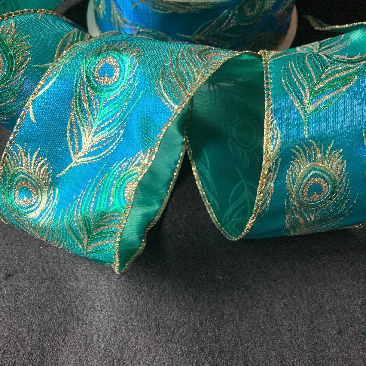 リボン切り売り 約6.3cm幅 1.5m ターコイズ色の孔雀羽模様リボン ピーコック リボン 拍卖
