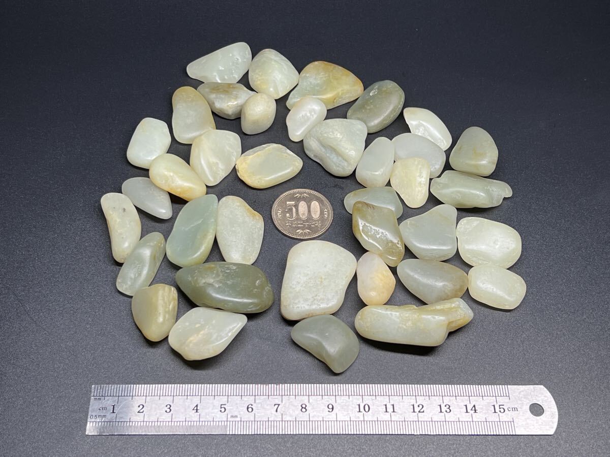 天然玉 玉石 原石 鉱物標本 天然石 原石 未彫刻 料 小粒 美品 重さ:386g拍卖