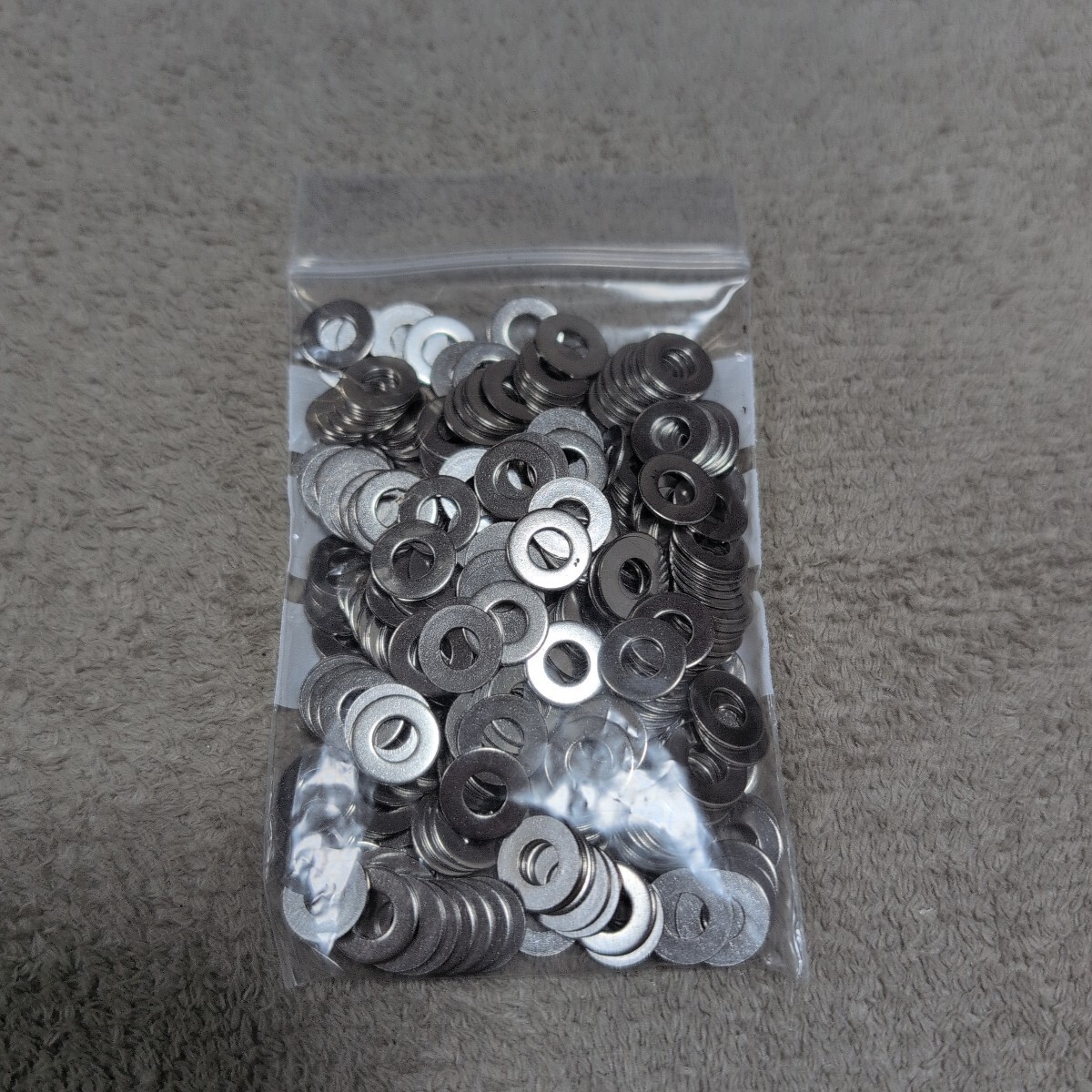 ジャンク品/長期保管品/メーカー不明/ステンレス/SUS304/丸ワッシャ/平ワッシャ/M5用/内5.5×外12.0mm×T0.8mm/1P約300本入り拍卖