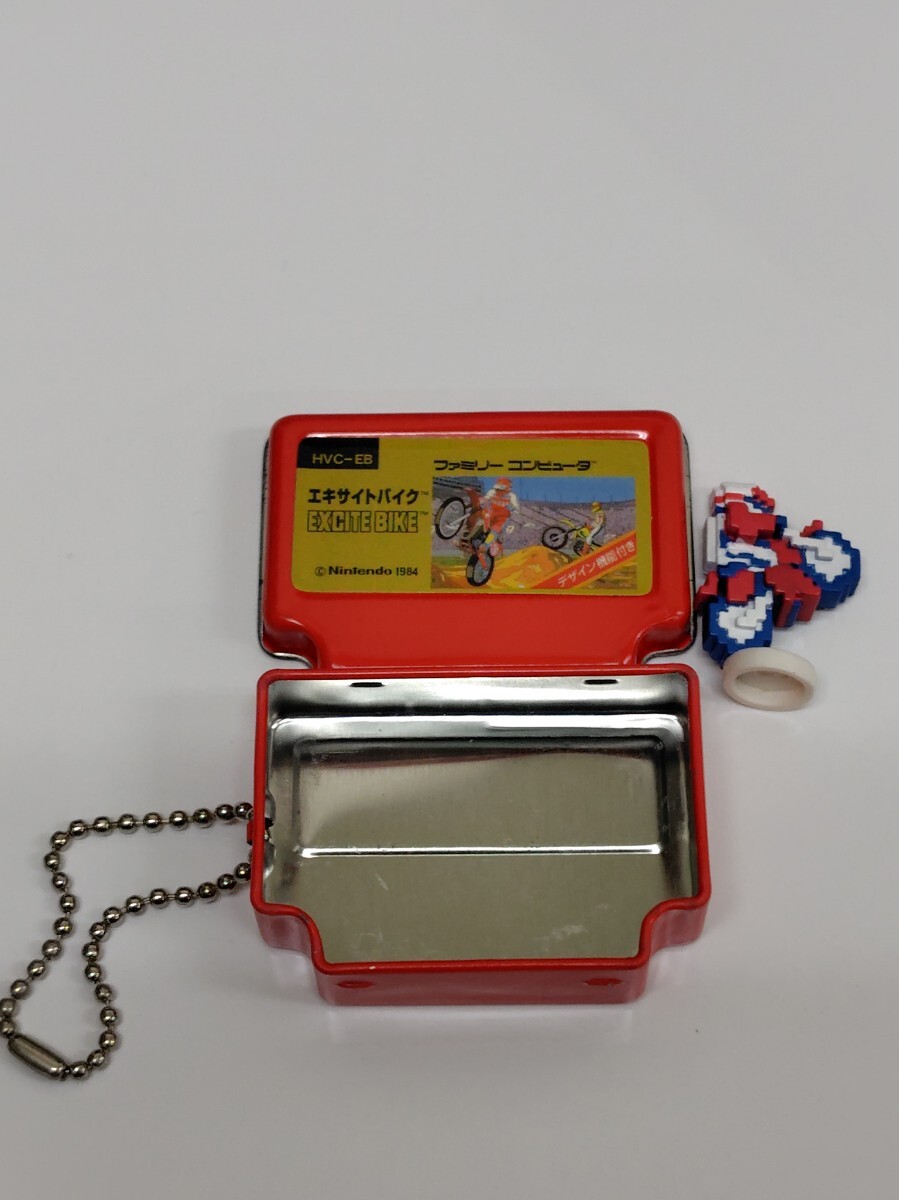 エキサイトバイク ファミリーコンピュータ キーホルダー ボールチェーン ファミコン フィギュア付き Y-2拍卖
