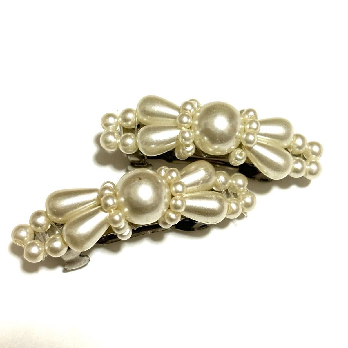 パール ミニバレッタ ヘアピン ホワイト 白 ヘアアクセサリー 髪留め プラスチックパール お呼ばれ拍卖