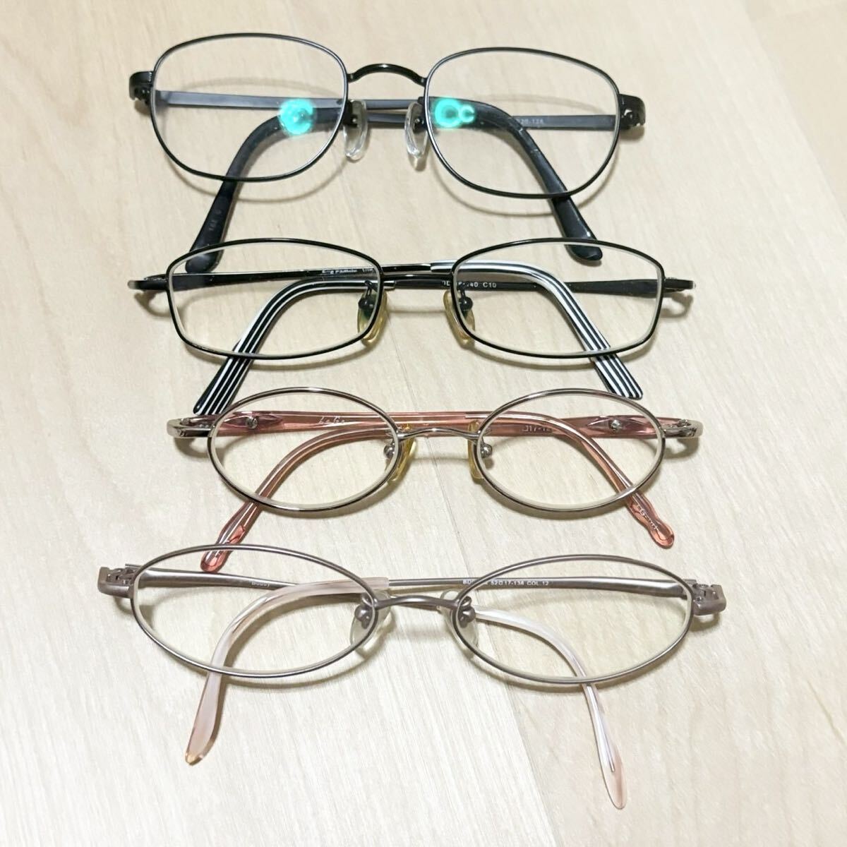 度入りメガネ4点セット ピンク ブラック 黒 オーバル スクエア 伊達メガネ 度あり メガネフレーム アイウェア拍卖