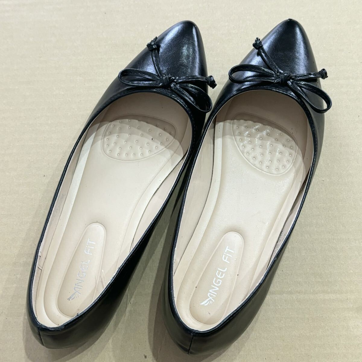 フラットヒール合皮ブラックパンプス スムース 黒 礼装 冠婚葬祭 バレエシューズ ポインテッドトゥ フラットシューズ PUレザー リボン拍卖