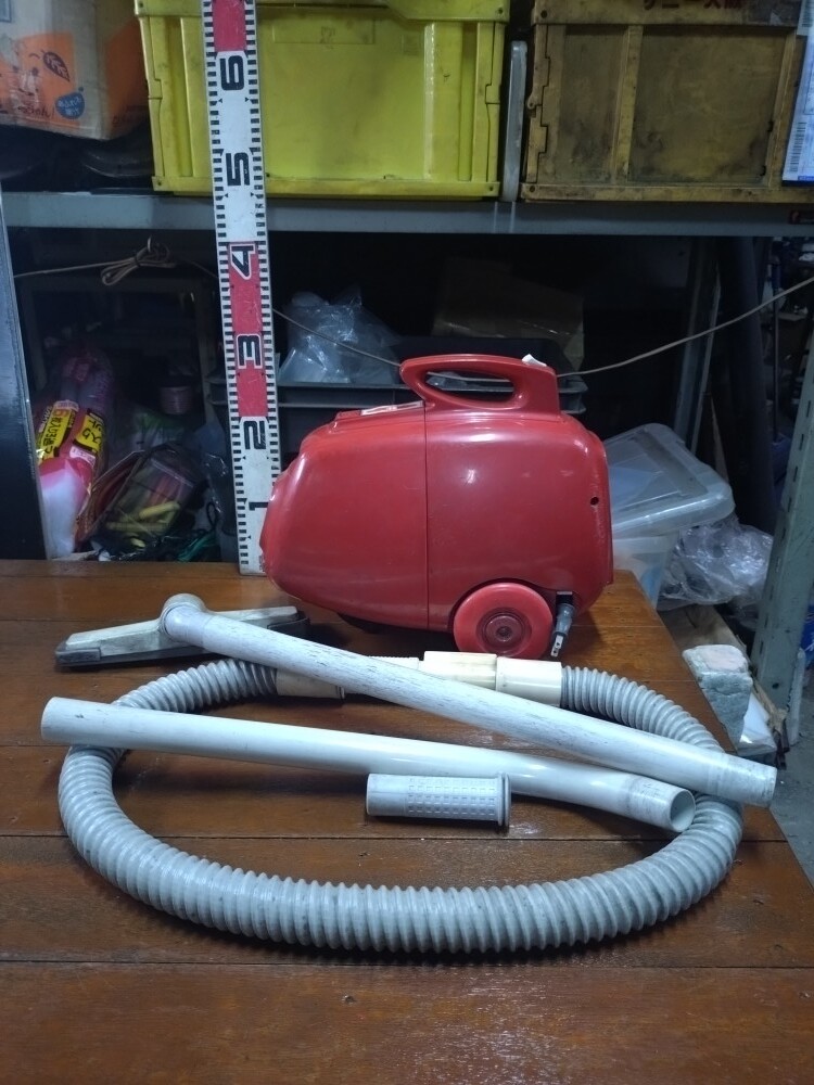 レトロかわいい昭和家電☆現役です シャープ☆EC-1360M 送込みで拍卖