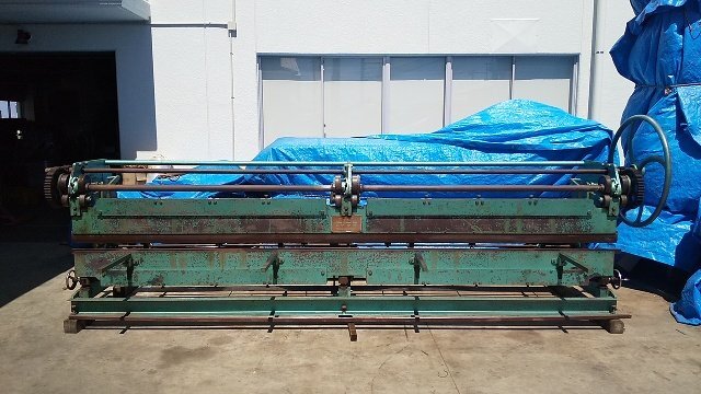 (1円スタート!) ヤマダ 手動式 折り曲げ機 折曲機 パンチ4.1m ダイ(金型)替え付き 建築板金 動作良好 ■店舗引取り限定■ a6685拍卖