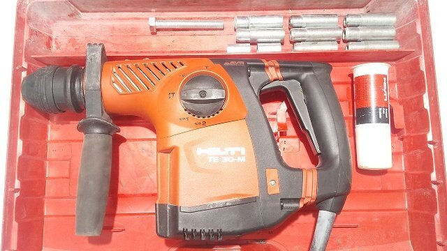 (1円スタート!) HILTI ヒルティ コンビハンマードリル TE30-M-AVR はつり ハツリ 動作良好 B0739拍卖