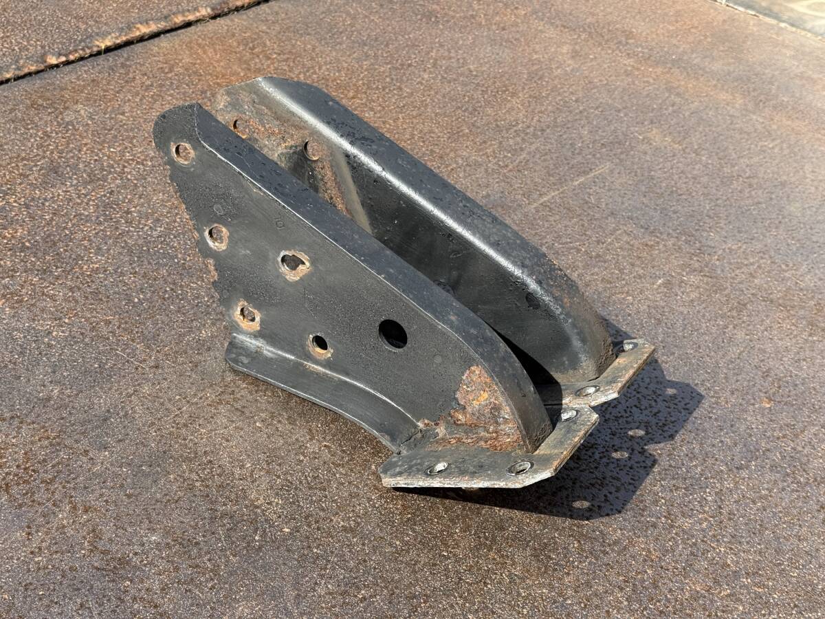 リアバンパー用ステー★DL★左右セット★スチール製★即決★追突防止★DLU137拍卖