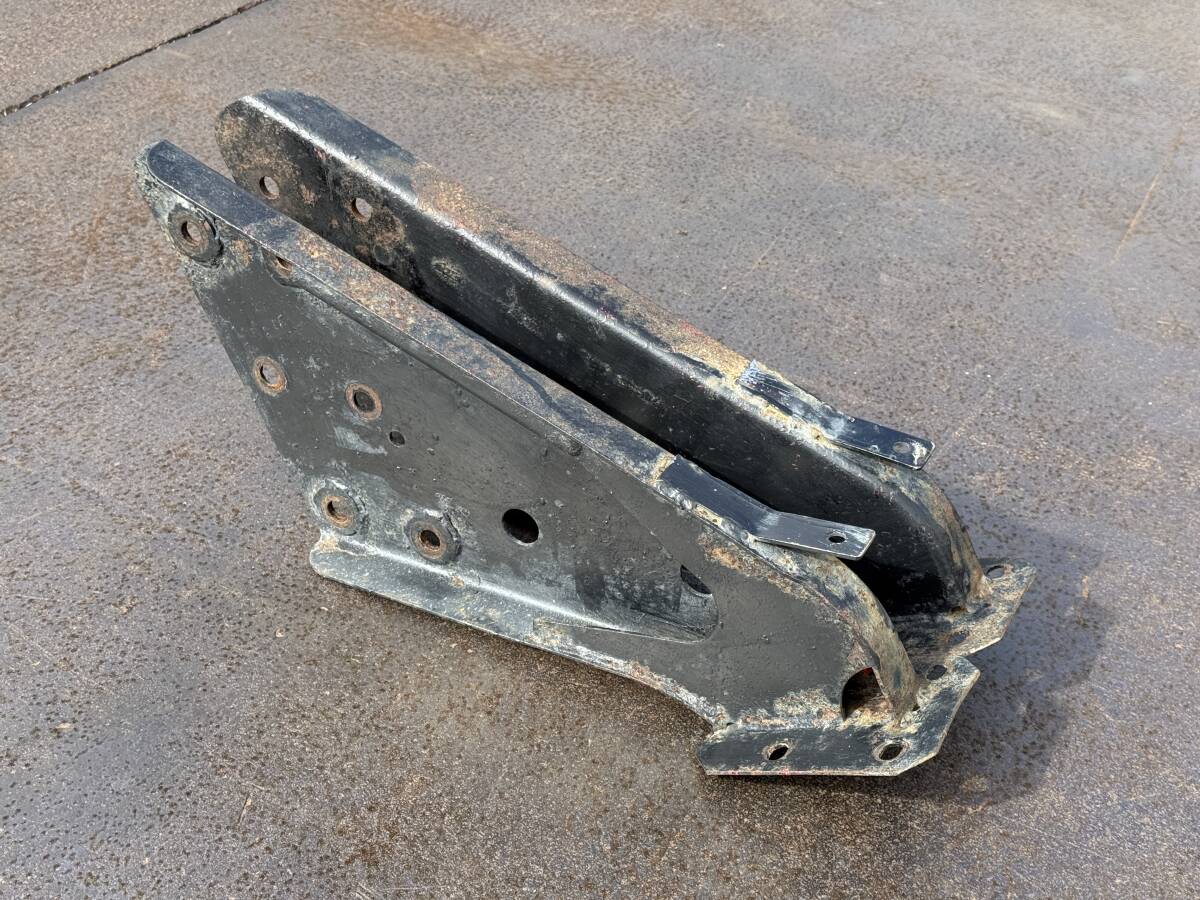 リアバンパー用ステー★BL1★左右セット★スチール製★即決★追突防止★BLX140拍卖