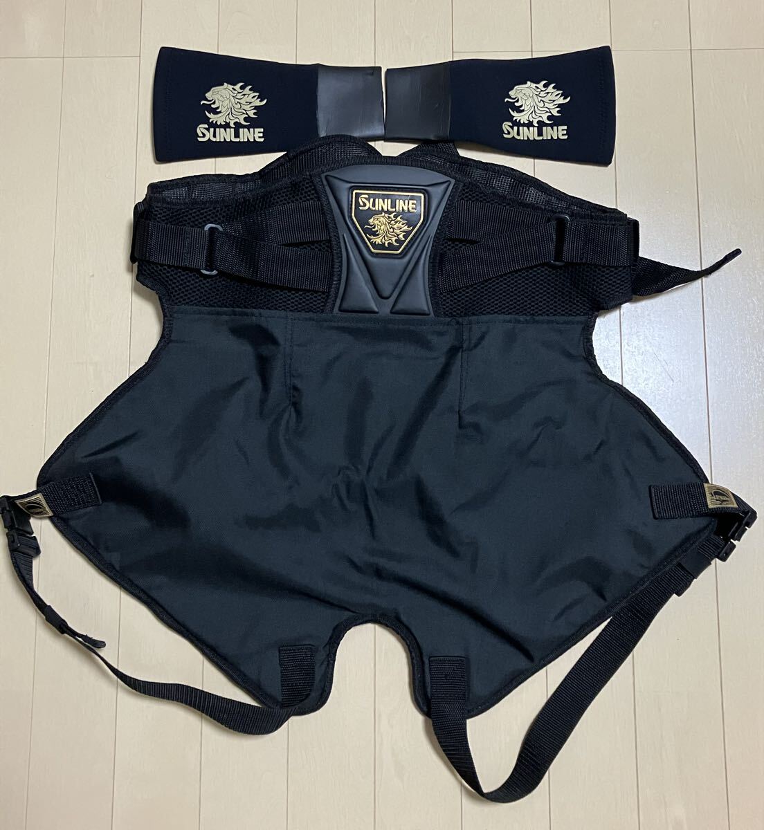 美品!サンライン スペシャリスト ヒップガード 止水 リストバンド カフス セット 検)がまかつ 拍卖