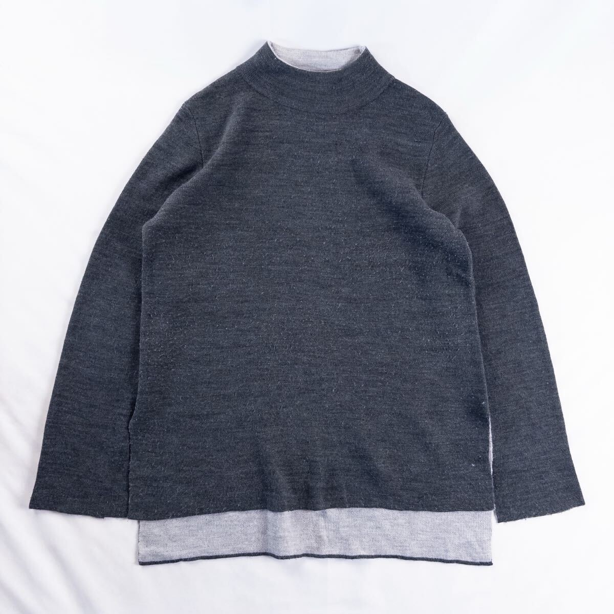 US Vintage GRACE ELEMENTS モックネック フェード グランジ カジュアル 単色 プレーン グレード スリット デザインニット拍卖