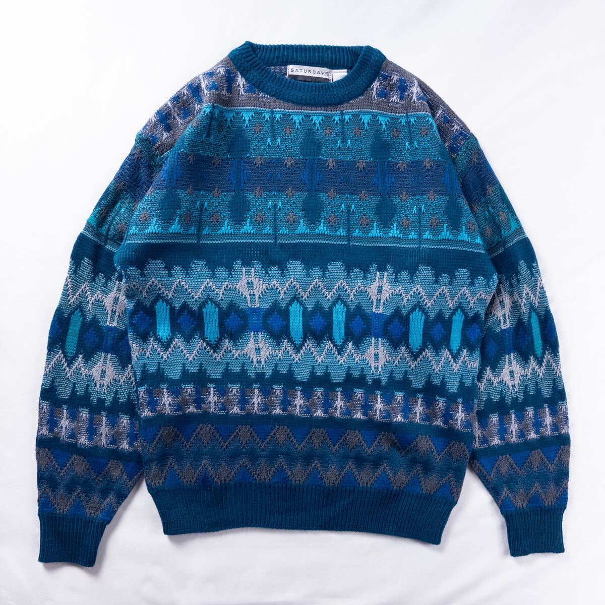 US Vintage 90s SATURDAYS アクリル100% 好配色 立体 3D フェアアイル エスニック 民族 幾何学模様 アート ブルー 総柄 デザインニット拍卖
