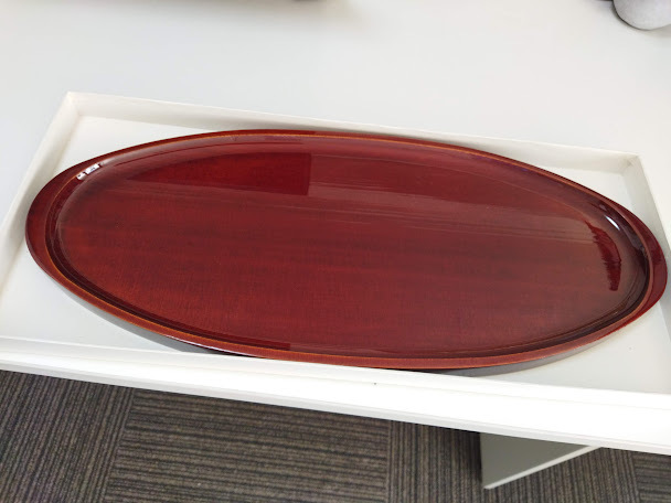 飛騨春慶 お盆 未使用 伝統工芸品 うるし塗 飛騨春慶塗 約48cm 大型 木製 漆器 うるし 天然木 現状品 ヴィンテージ コレクション レア拍卖