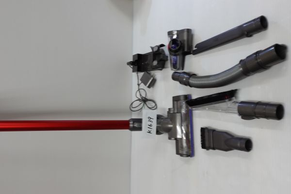 【k1639】動作品 dyson DC45 モーターヘッド サイクロン 掃除機 カーボンブラシ 現状渡し拍卖