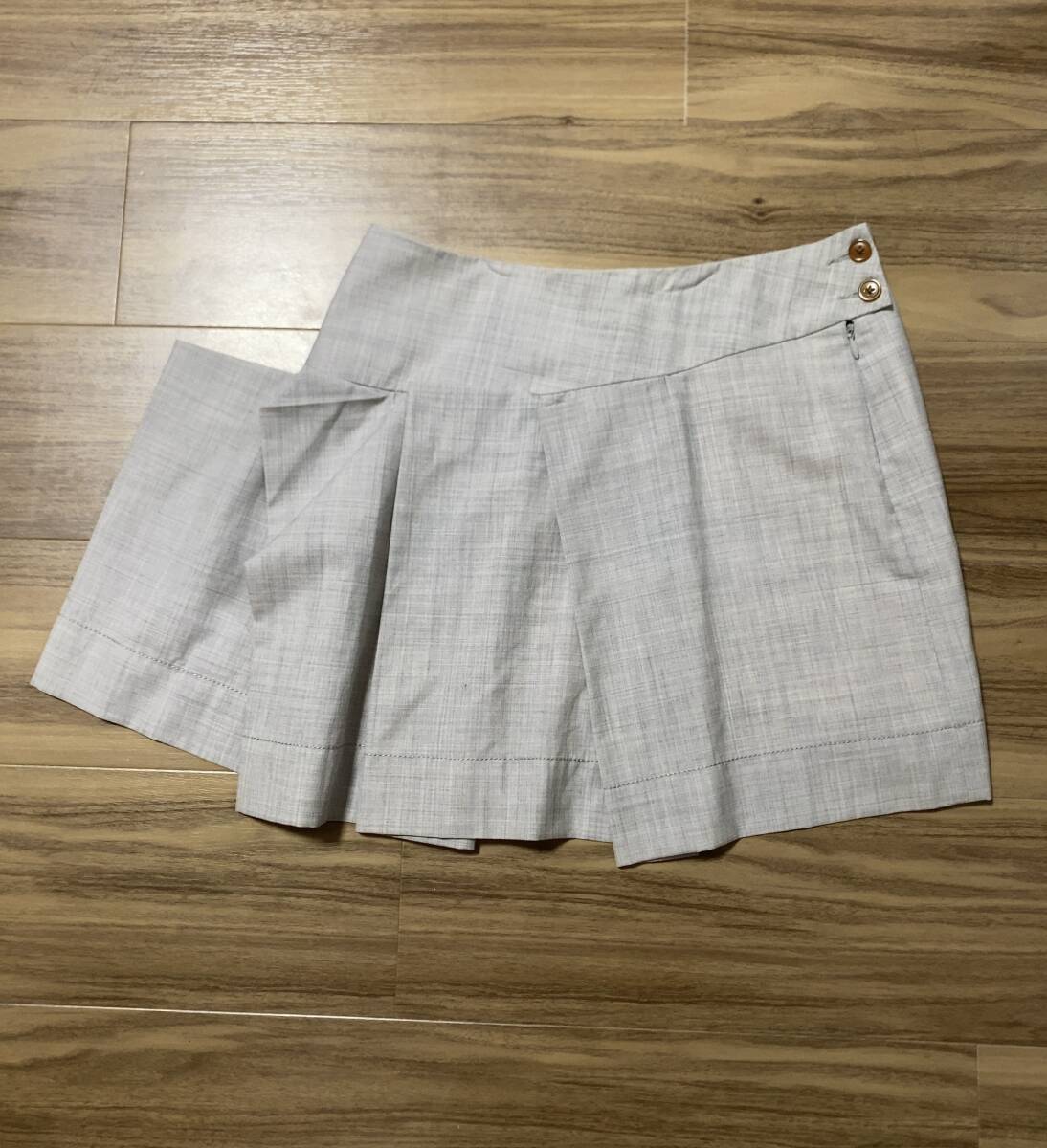 ヴィヴィアンウエストウッド イタリア製 プリーツスカート拍卖