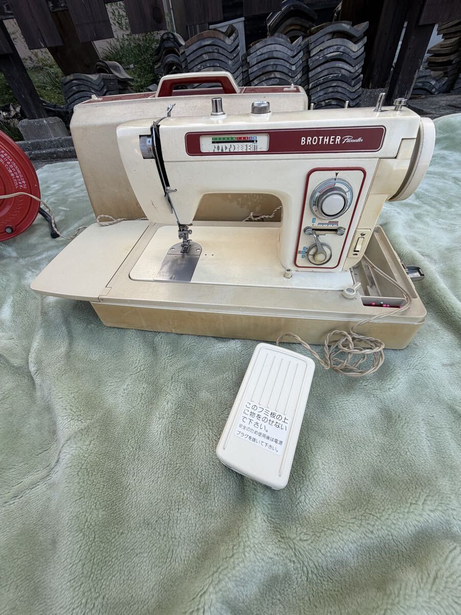 BROTHER ブラザー ZU2-B612 ミシン Pacesetter ペースセッター ブラザーミシン ケース付き 手工芸 当時物 ハンドクラフト 現状売り切り拍卖
