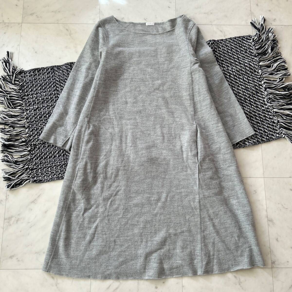 ギャルリーヴィー トゥモローランド ウール メルトン ワンピース ボートネック グレー フリーサイズ拍卖