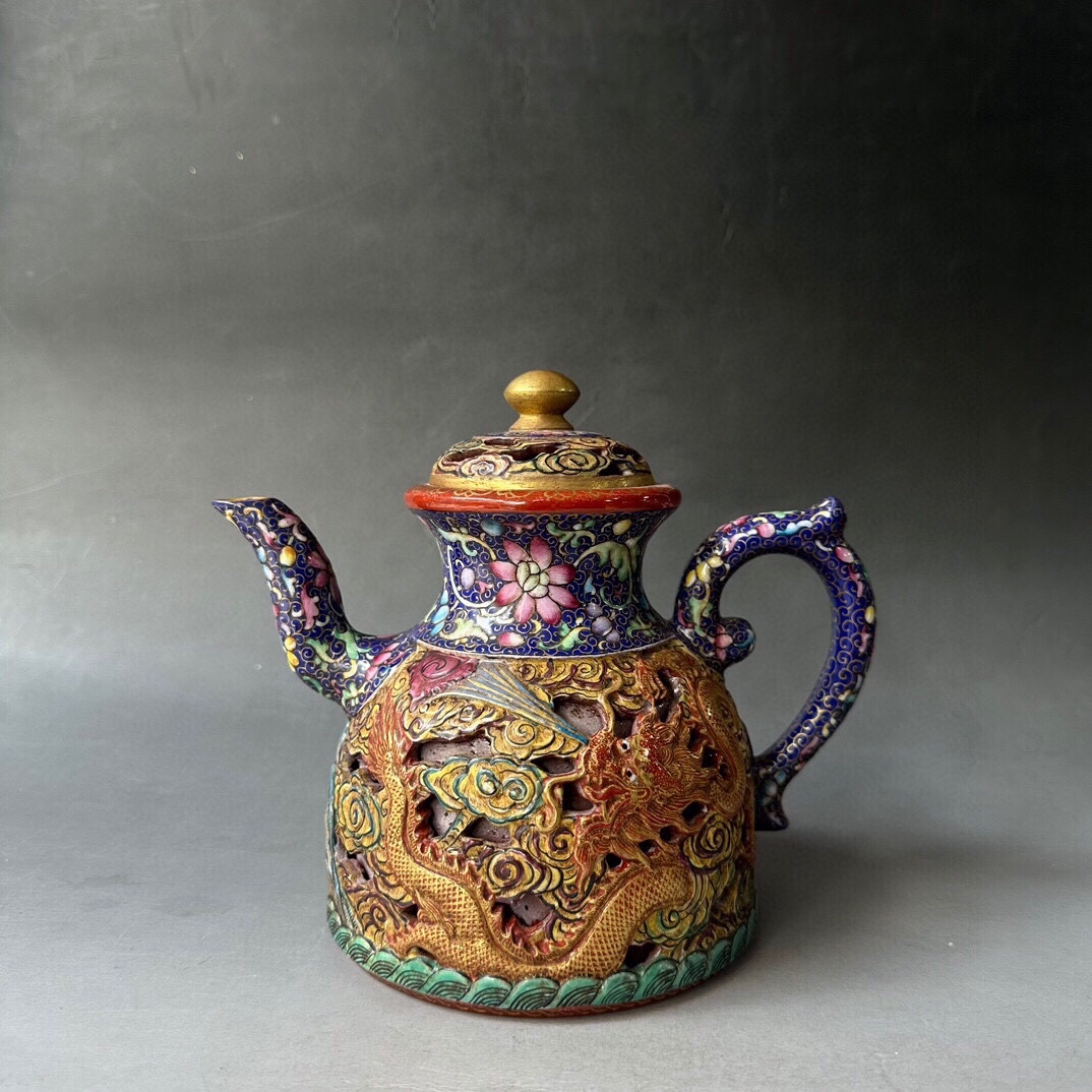 PTA#0366【3.1】人間国宝 中国骨董 紫砂壺【金紫砂壷琺瑯彩の逸品です】磁器 工芸品 陶芸 精美彫 置物 收藏品 伝世家珍拍卖