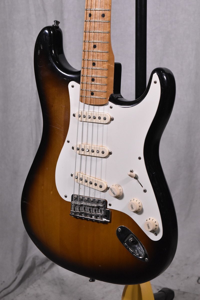 【C】Fender USA American Vintage '57 Stratocaster フェンダー アメリカンヴィンテージ ストラトキャスター 3135858拍卖