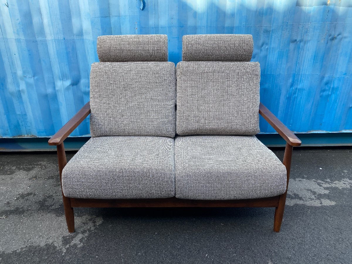 ソファ 木製フレーム 2シーター ヘッドレスト付 ニトリ 中古品 直接引き取り大歓迎拍卖