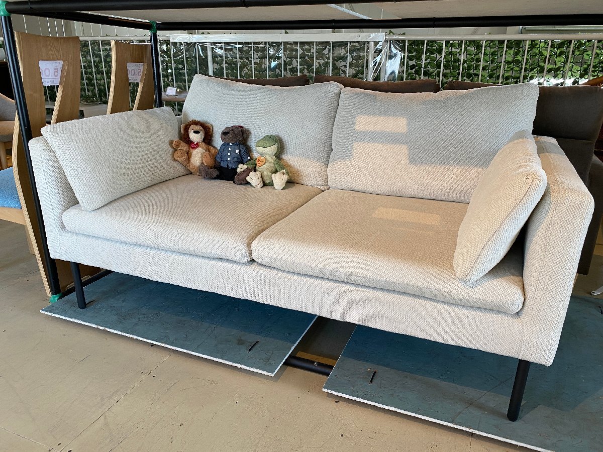 美品 ソファ 2シーター オフホワイト ファブリック 北欧 中古品 直接引き取り大歓迎拍卖