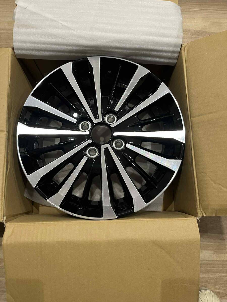 1円スタート!売り切り!未使用品級!トヨタ純正!ルーミー用 15インチ アルミホイール 15x5J +50 4H PCD100拍卖