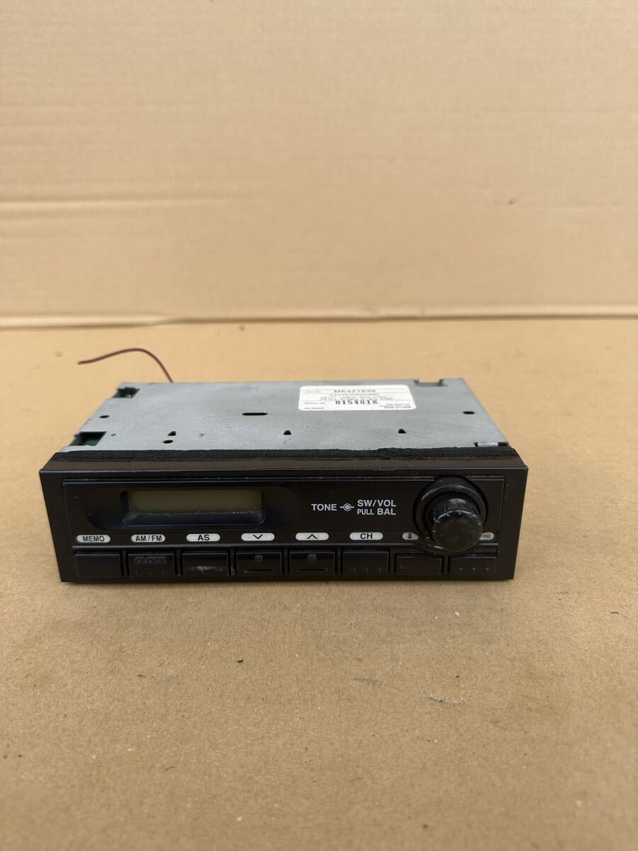 B266 三菱 ふそうスーパーグレート 純正 AM/FM ラジオ MK421639 日野 UD イスズ ファイター レンジャー ギガ フォワード クオン コンドル拍卖