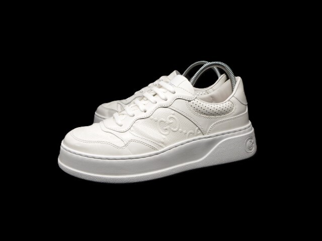 ◆本物保証◆グッチ◆GUCCI◆2025年(約13万円)◆GGエンボス/メンズ/スニーカー/レザー/シューズ/革/靴/白/約26.5~27㎝★☆極美品☆★拍卖