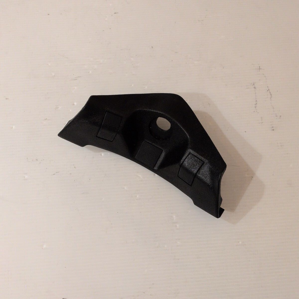 BMW R100RT(ツインサス)取外 純正ハンドルセンターカバー(センターキャップ無し)拍卖