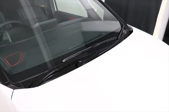 《ヴォクシー90》【30%OFF】ヴォクシー90系 ワイパーシート(カーボンシート)拍卖