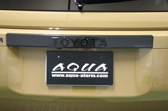 《ランクル250》【70%OFF】ランクル250 リアガーニッシュシート (グロスカーボンシート)拍卖