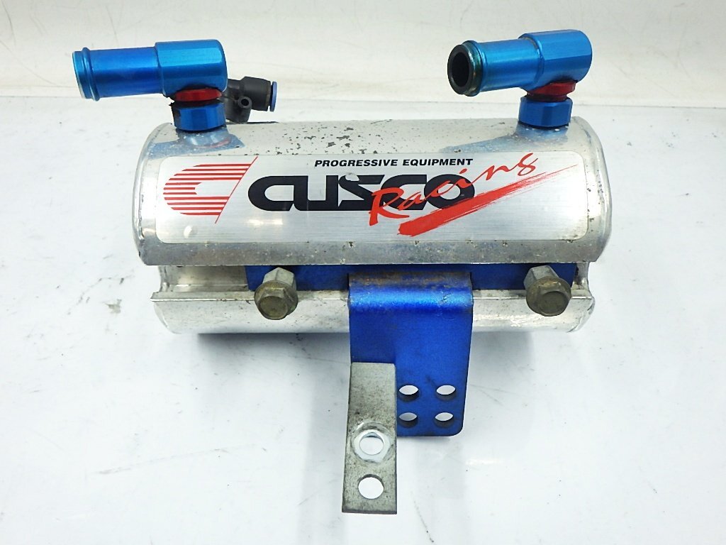 ☆CUSCO クスコ 汎用ストリート オイルキャッチタンク☆ 横置き 0.6L 15Фホース用 ★送料無料(沖縄・離島は除く)★ 252195拍卖