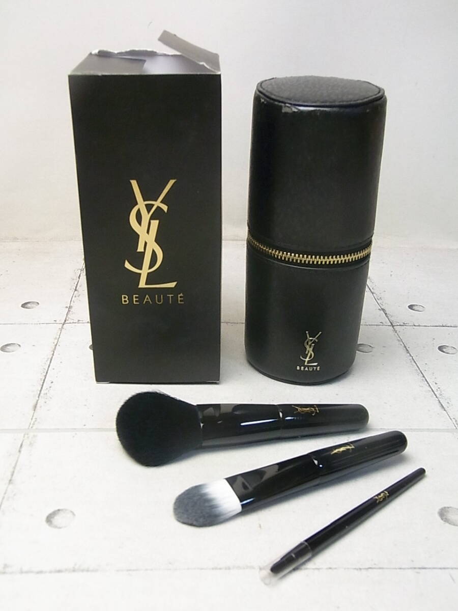 YSL/イヴサンローラン メイクブラシセット 美品/ポーチ付き拍卖