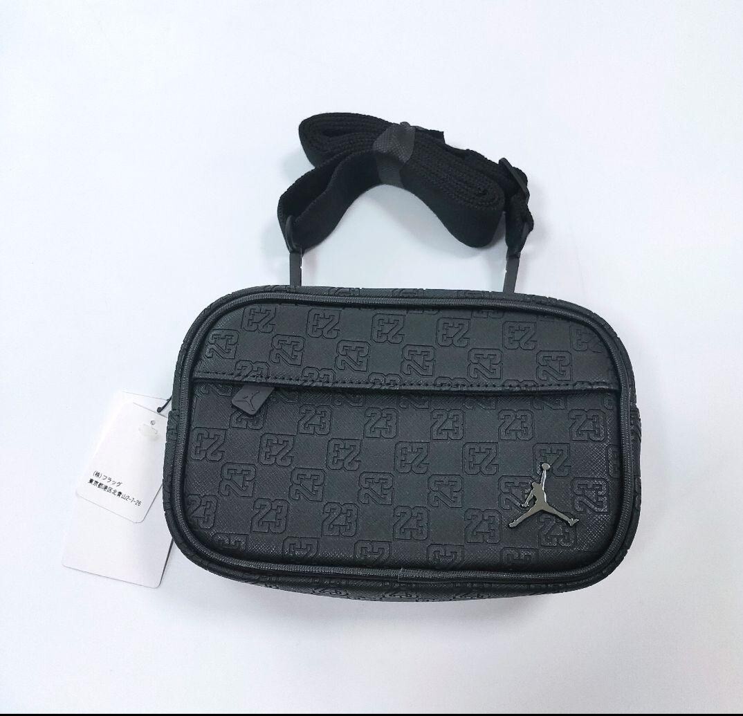未使用品 JORDAN BRAND モノグラム カメラ バッグ ブラック ショルダーバッグ NIKE ジョーダン拍卖