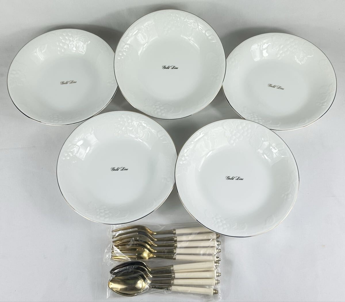 洋食器 YAMAKATSU CORP gold line 中皿 カレー皿 5セット プレート スプーン フォークセット【未使用品】拍卖