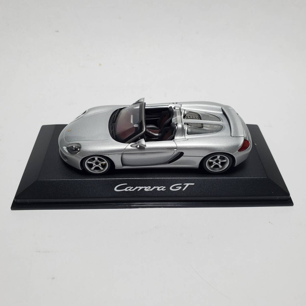 ミニチャンプス 1/43 ポルシェ カレラGT拍卖