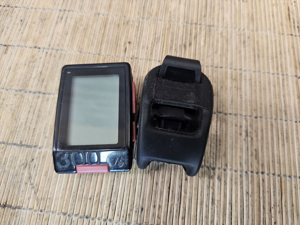 ■ 【 発送限定 】 500円スタート ■ BONTRAGER Trip300 ボントレガー サイクルコンピュータ 動作未確認 ロード 送料430円!! 同梱発送承中拍卖