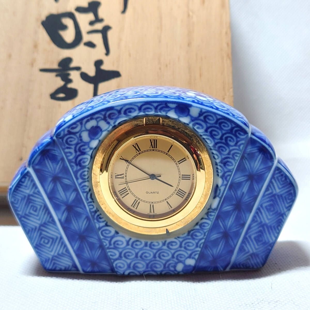 陶時計 ミニ陶時計 ネジリ祥瑞 龍山窯 置き時計 シック レトロ 中古拍卖