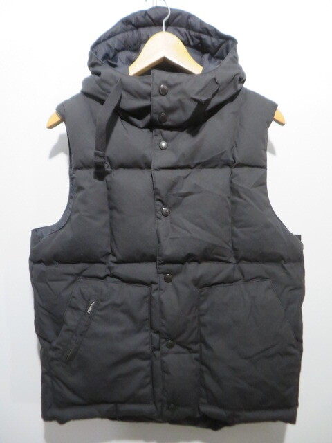 ☆名品 エンジニアド ガーメンツ フード一体型ダウンベスト 65% 35% カナダ製 黒 ブラック M☆拍卖