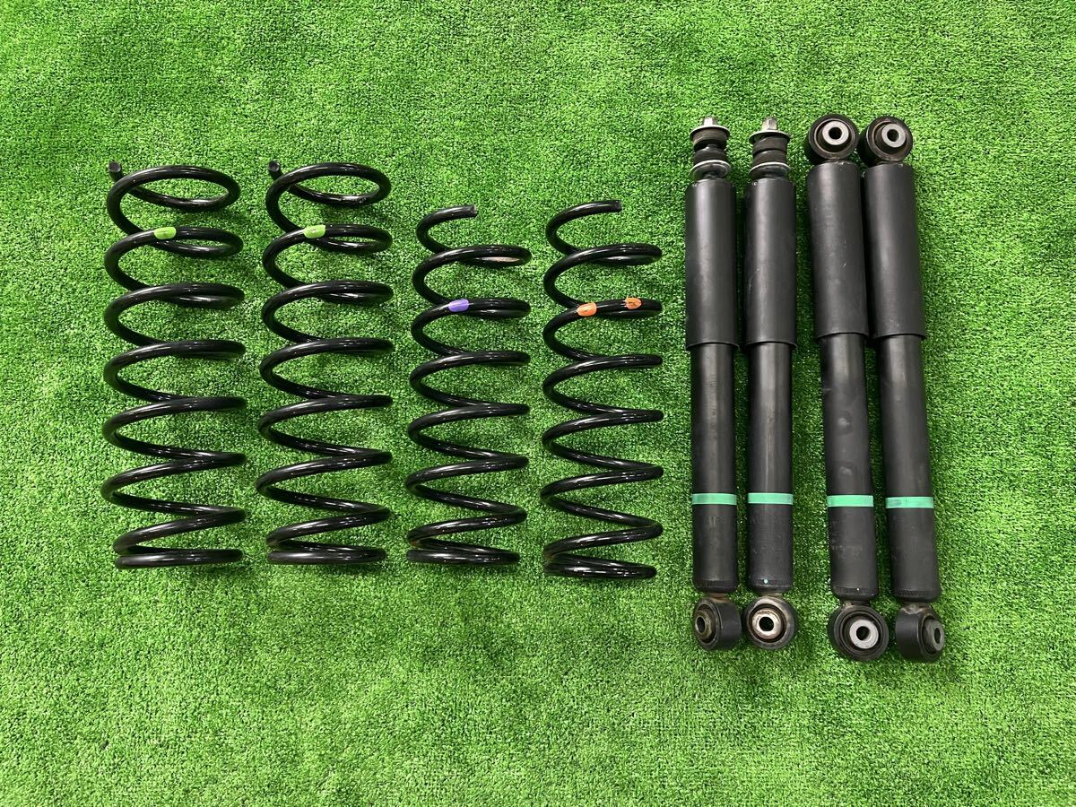 スズキ ジムニー シエラ JB74W 純正 サスペンション ショックアブソーバー セット 41600-78R00/41700-78R00 1台分 拍卖