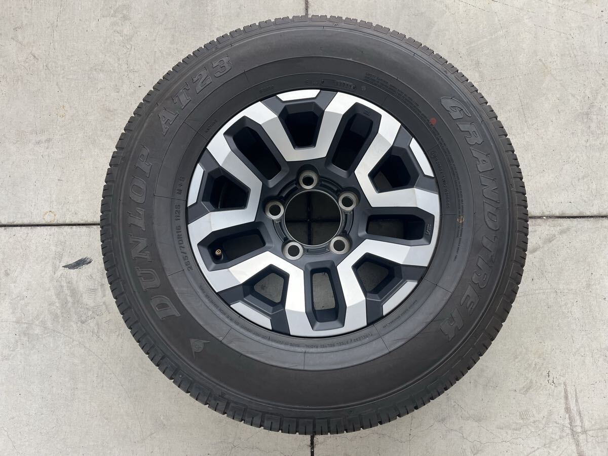 ランドクルーザー70 再再販 純正アルミホイール・タイヤ 16インチ×7J ET±0 5穴 PCD150/DUNLOP 265/70R16 2023年製造 GDJ76等 1本のみ 拍卖
