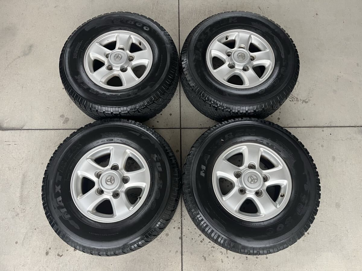 ランドクルーザー100 純正アルミホイール 16インチ×8J ET60 PCD150 5穴/MAXTREK SU-800 275/70R16 2015年製造 残溝7分山 ランクル100 前期拍卖