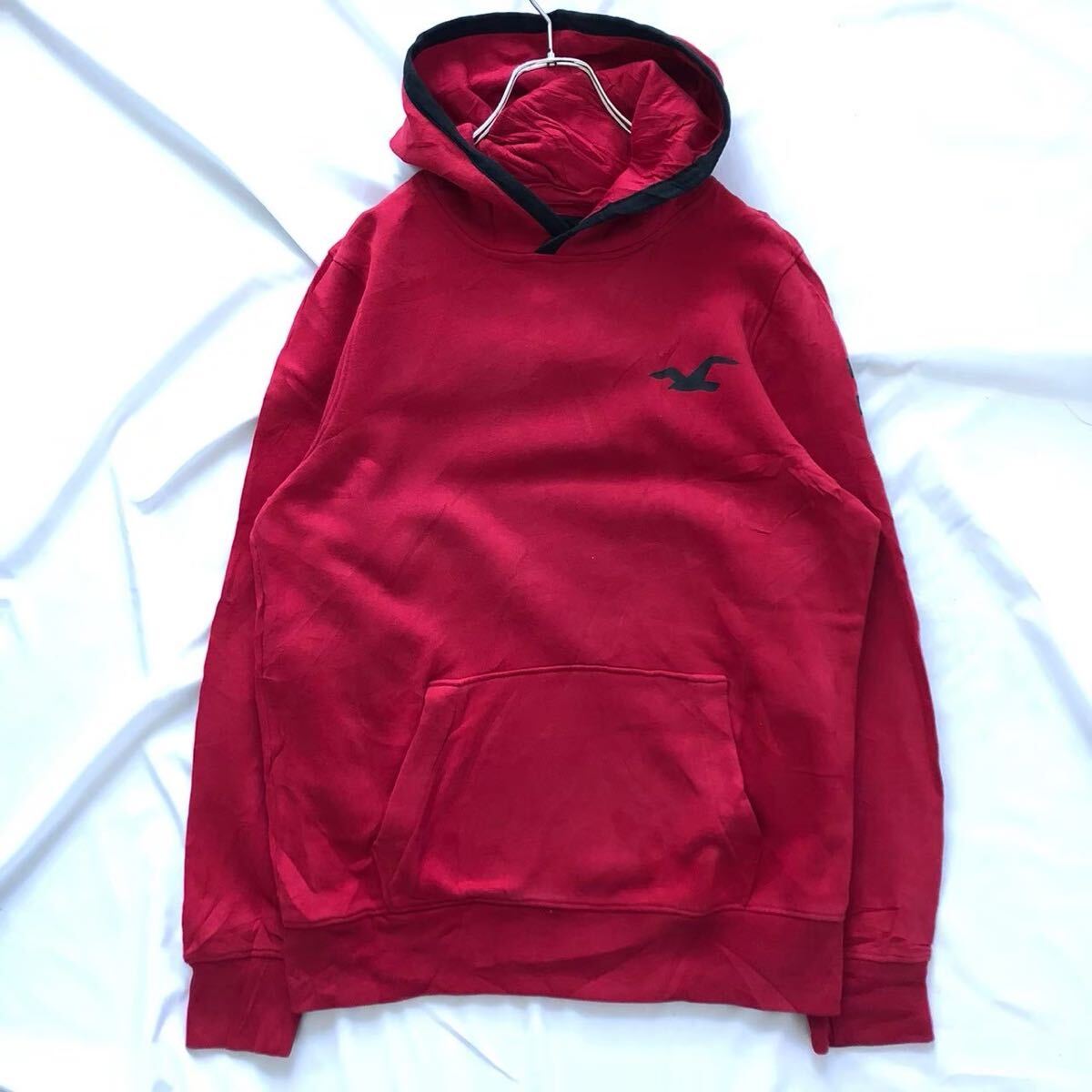 HOLLISTER パーカー 赤 M 刺繍ロゴ プルオーバー フーディ拍卖