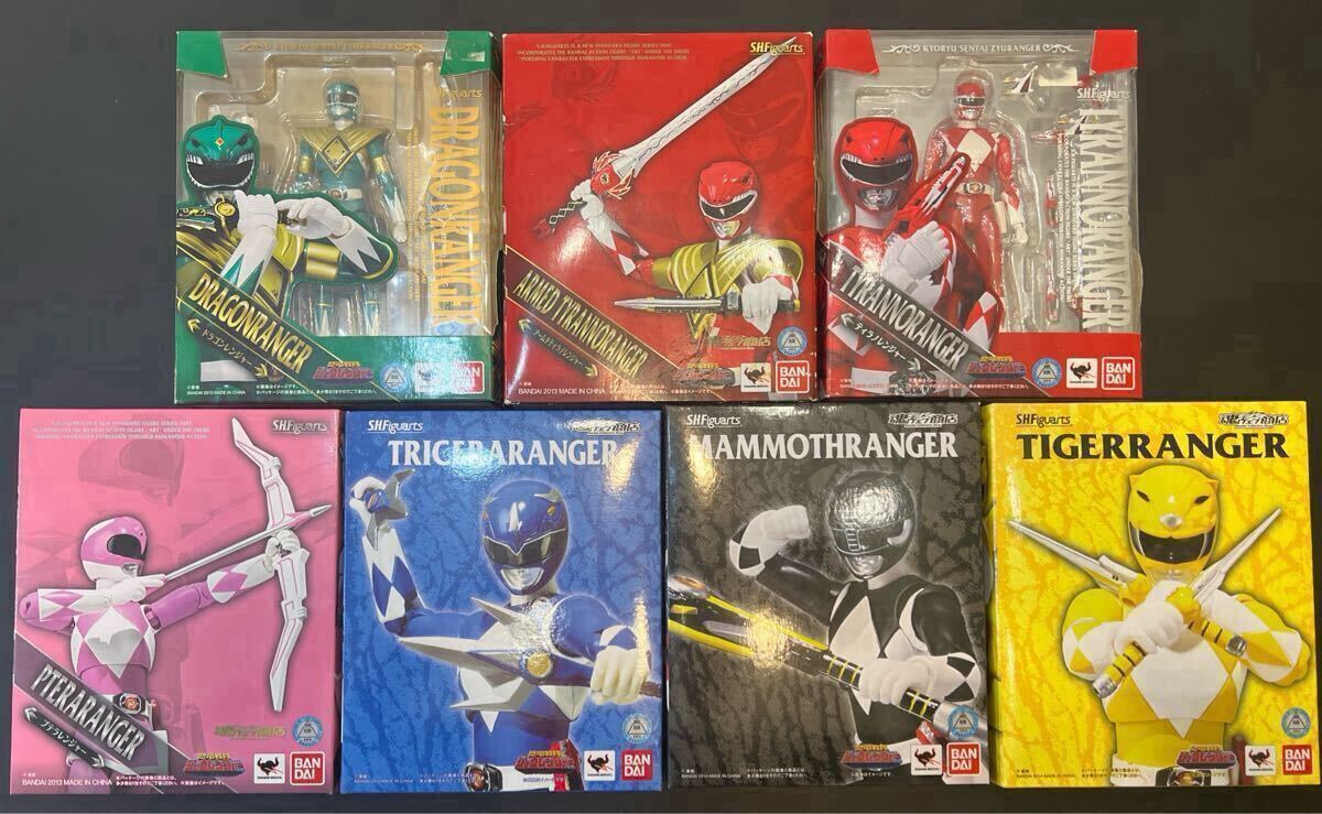 魂ウェブ限定 S.H. Figuarts 恐竜戦隊ジュウレンジャー ティラノレンジャー ドラゴンレンジャー S.H. フィギュアーツ 7体セット拍卖