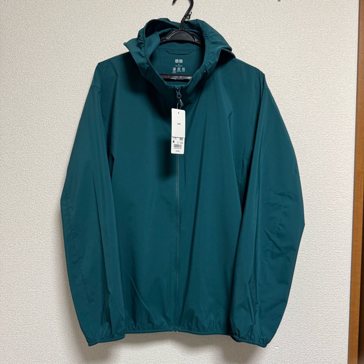 ★新品 UNIQLO ユニクロ/ポケッタブルUVカットパーカ NANODESIGN M グリーン拍卖