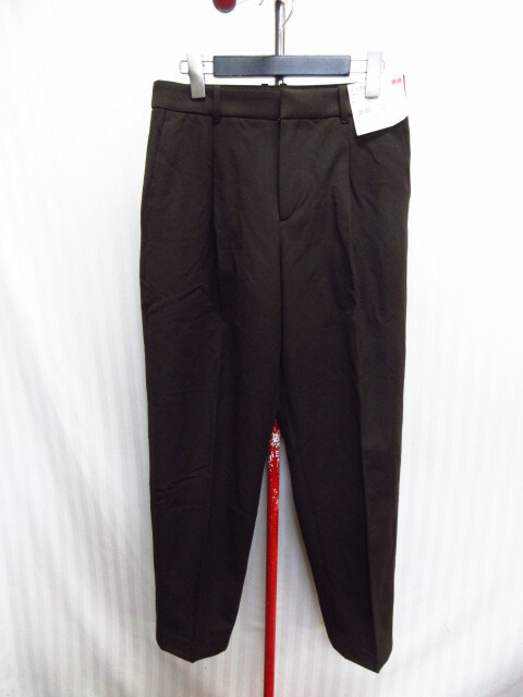 未使用 ユニクロ ヒートテック タック テーパードパンツ SIZE M HEATTECH 秋冬スラックス 保温防寒ズボン ボトムス 茶ブラウン 10232拍卖