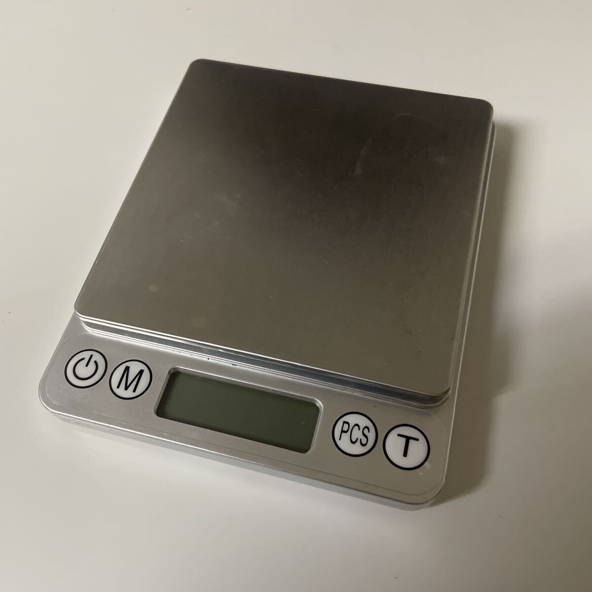 送料無料デジタルスケール0.1kg〜3kg はかり拍卖