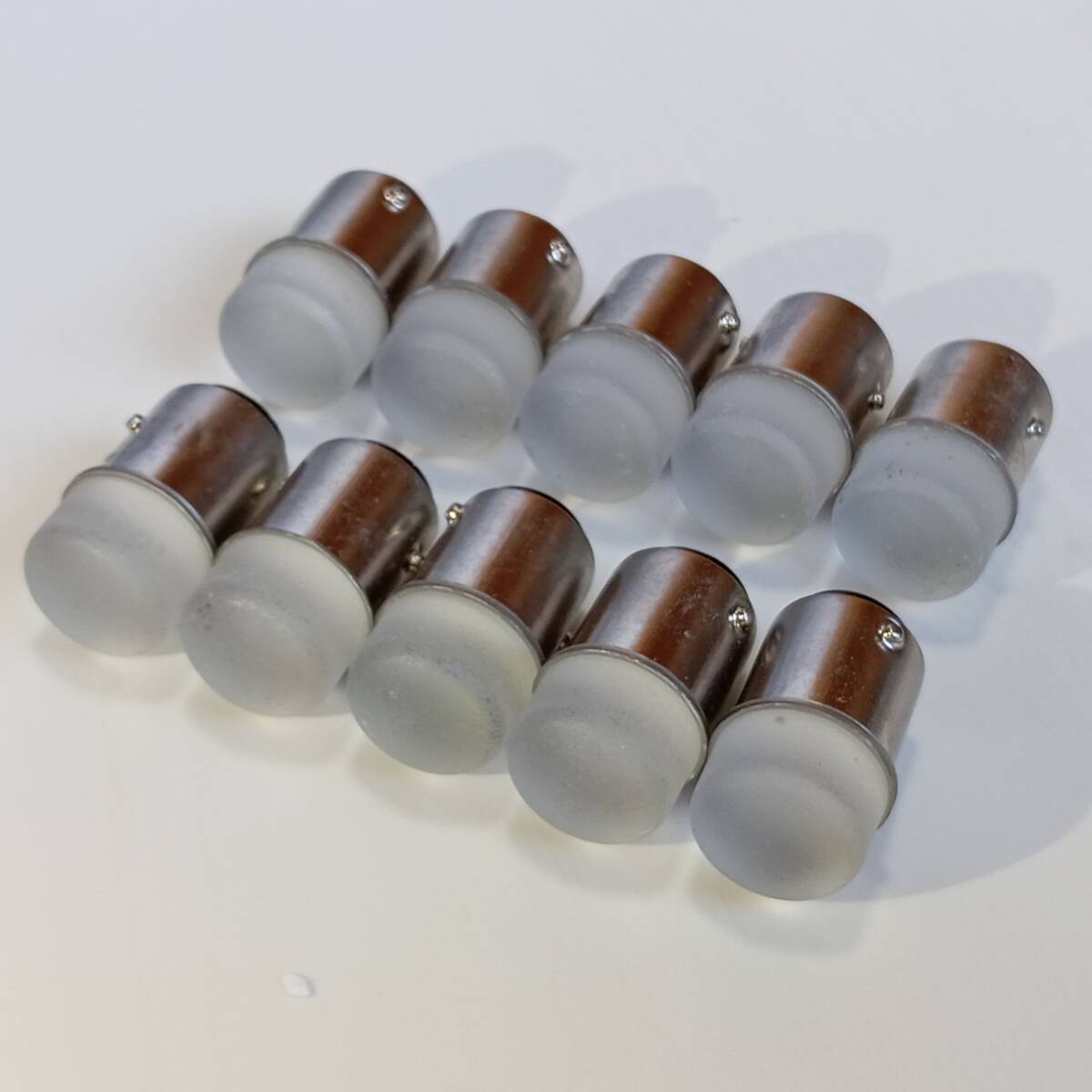 S25 ダブル球 1157 ピン角180度 LED 爆光! 12V ホワイト 10個セット 段違いピン /b15w拍卖