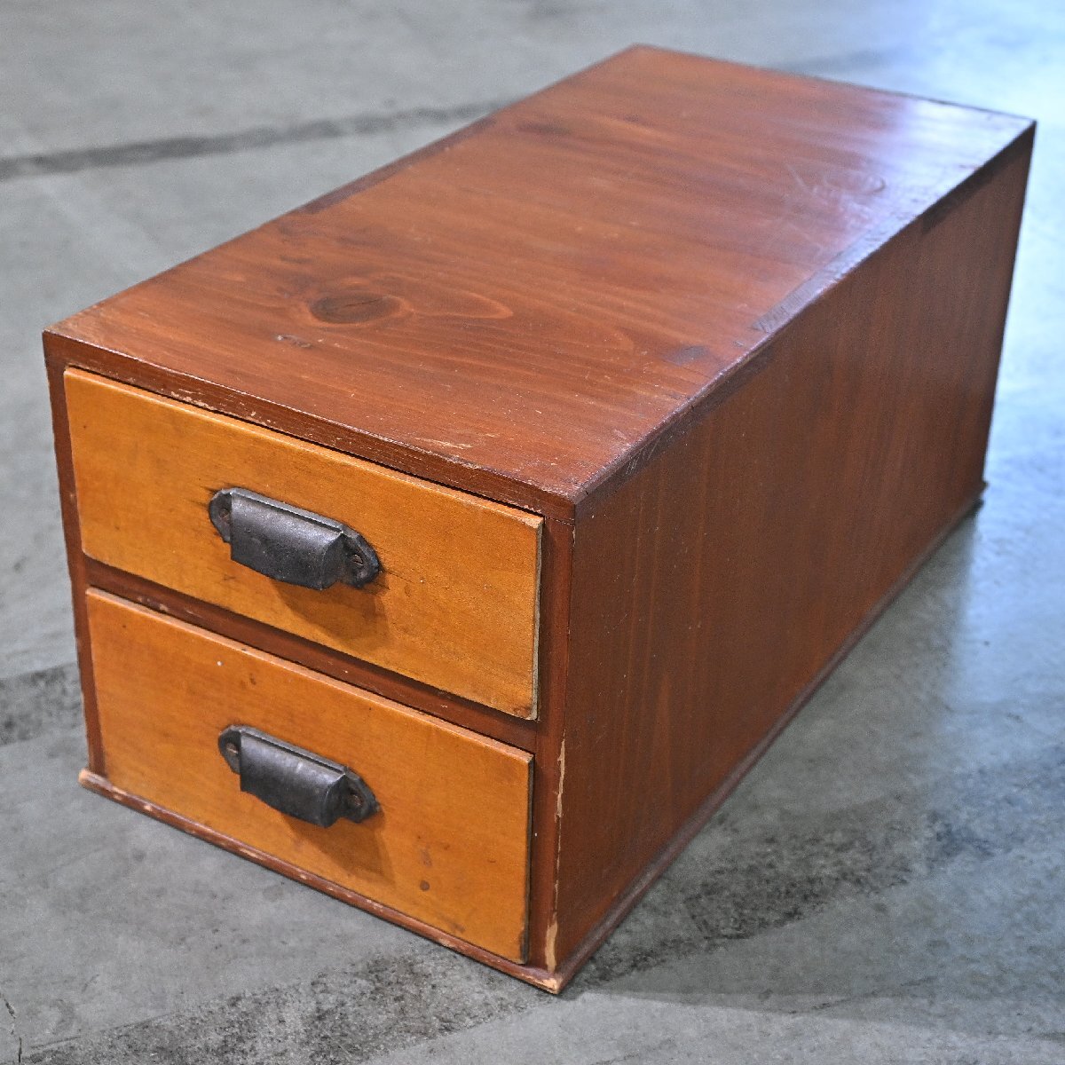 レトロ 和風小物入れ B 杉無垢材 チェスト 収納 引き出し 卓上 玄関 リビング 寝室 書斎 2段 デスク ビンテージ風_カリモク 天童 マルニ拍卖