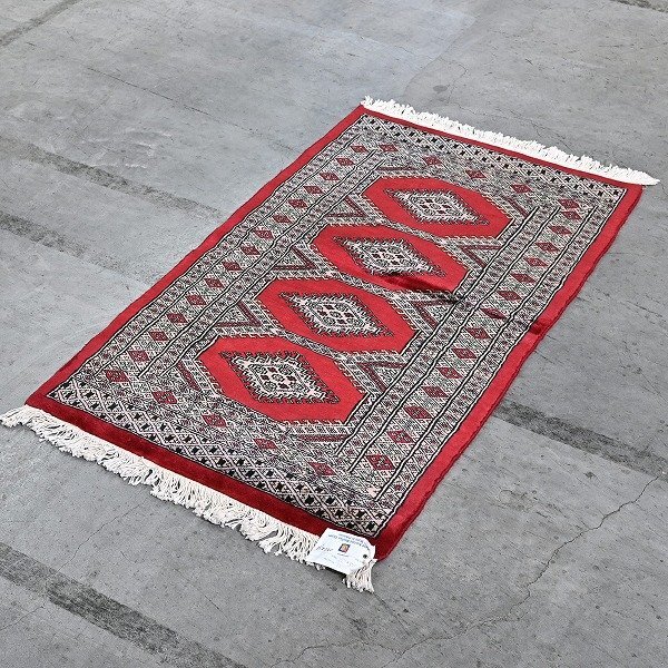 新品 未使用 パキスタン製 手織り ウール絨毯 ラグ ボハラ柄 ギュル文様 ハンドノット 羊毛 カーペット マット ホテル 応接室 P-121拍卖